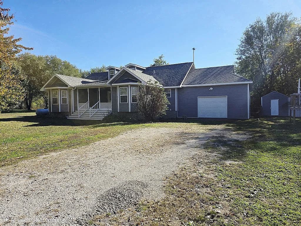 6060 Oak Rd — exterior photo