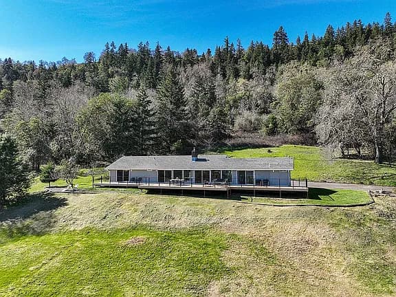 1007 Black Oak Dr — exterior photo