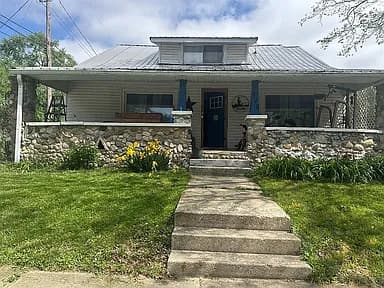 428 E Main St — exterior photo