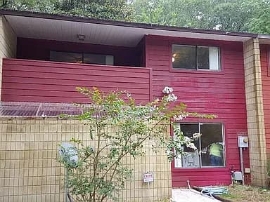 4327 SW 67th Ter — exterior photo
