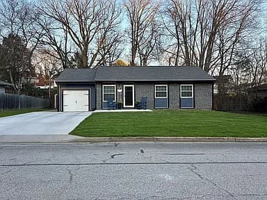 454 S Carroll St — exterior photo