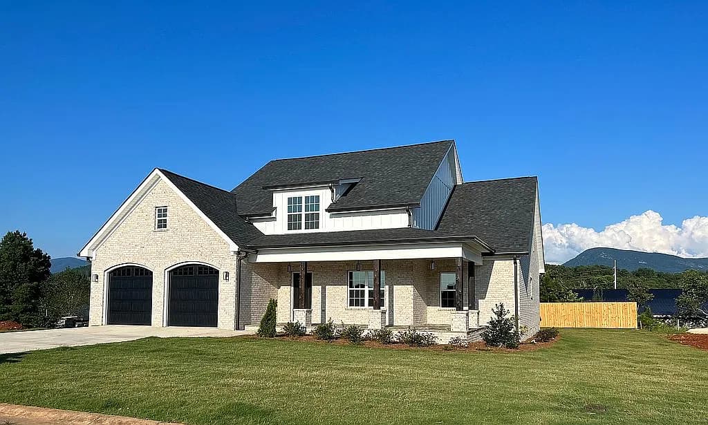 42 Terry St — exterior photo