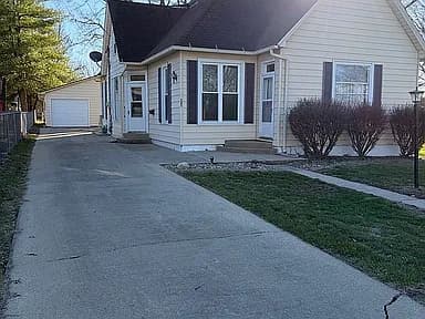 545 Woodland Dr — exterior photo