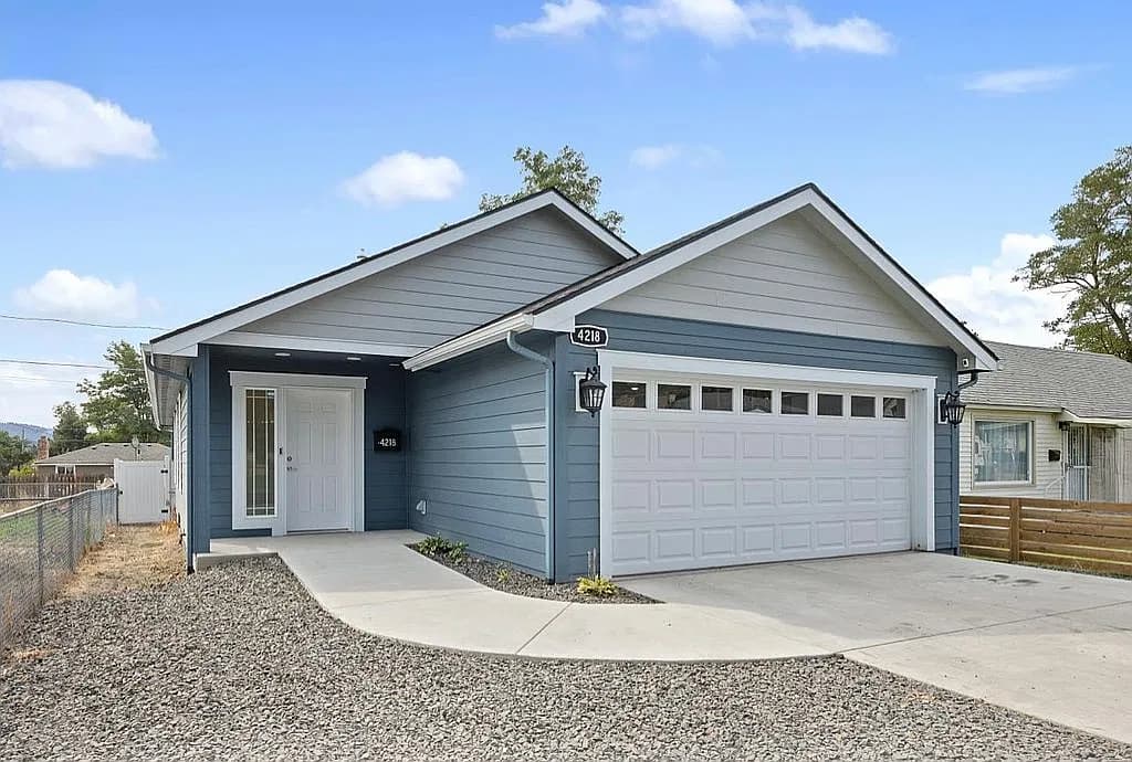 4218 E Fairview Ave — exterior photo