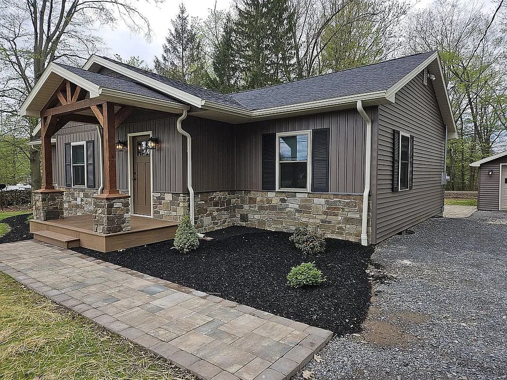 515 Cemetery Rd — exterior photo