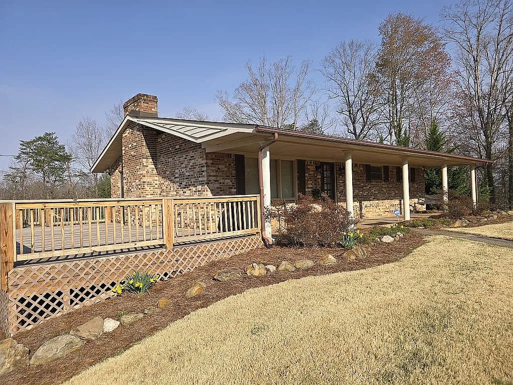 308 Applegate Ln — exterior photo