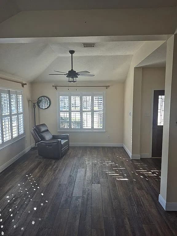 5102 Cherrywood Ct — exterior photo