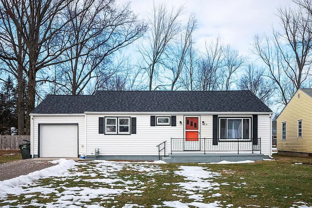 410 Berkshire Rd — exterior photo