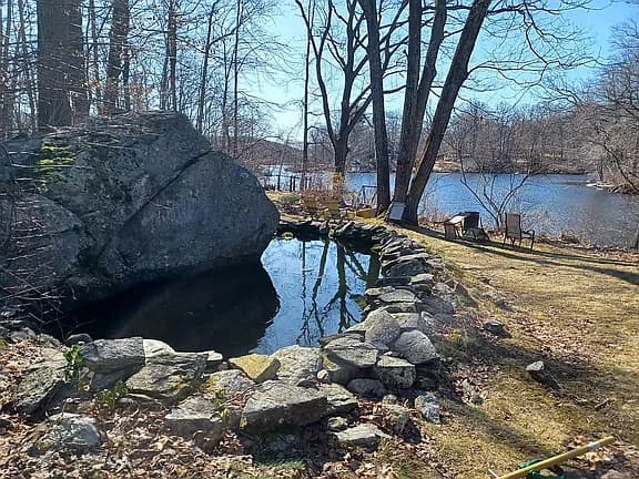 15 Spur Rd — exterior photo