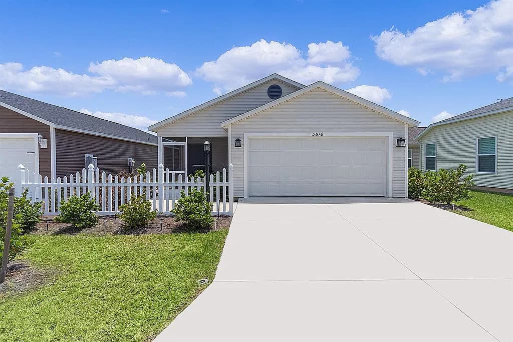 3818 Zentko St — exterior photo