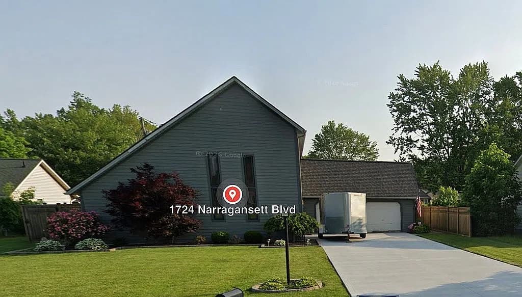 1724 Narragansett Blvd — exterior photo