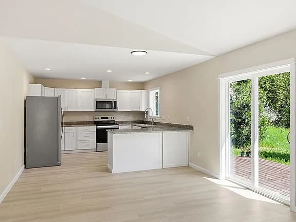 48400 Roaring Rapids Way — exterior photo