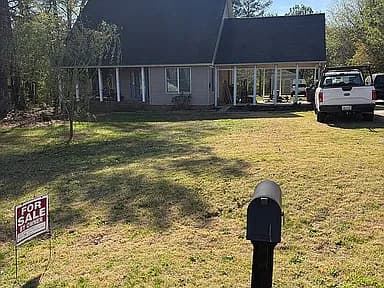 17475 Fairway Dr — exterior photo