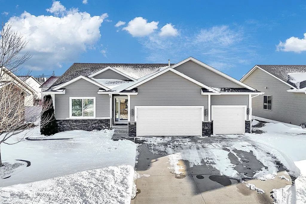 123 Aspen Dr NE — exterior photo
