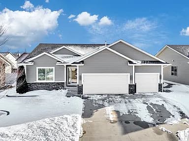 123 Aspen Dr NE — exterior photo