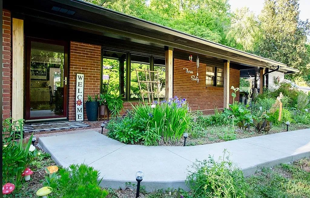 360 Johnson Caldwell Rd — exterior photo