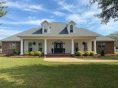 1656 Maura Ln SE — exterior photo