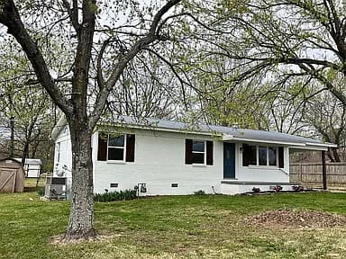 6 Simpson Rd — exterior photo