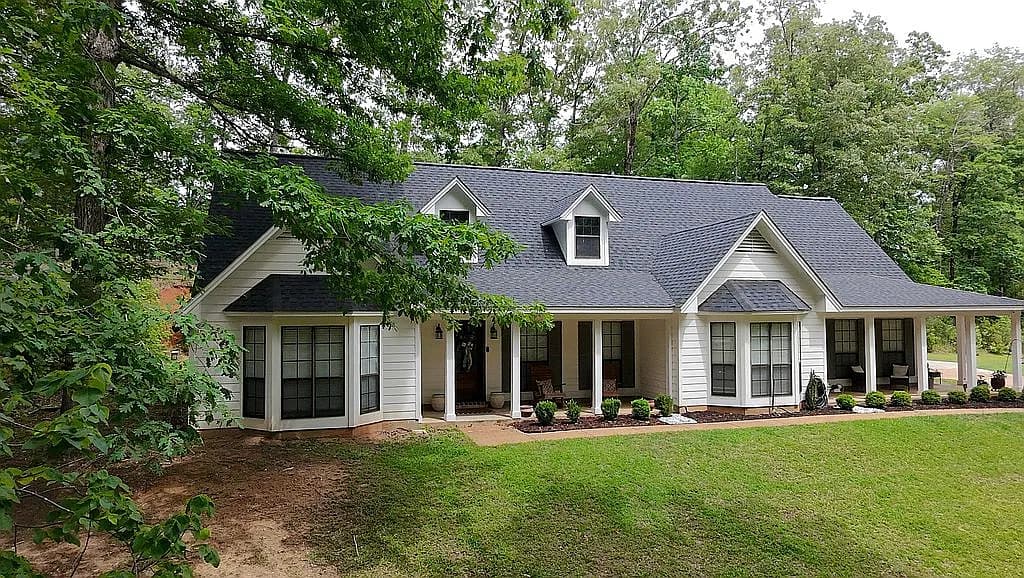 82 E Timberlake Cv — exterior photo