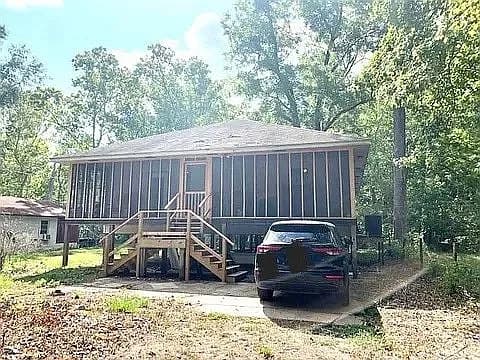 1001 County Road 4110 — exterior photo