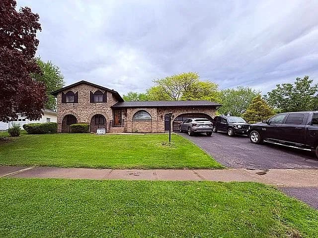 6 Rocklea Dr — exterior photo