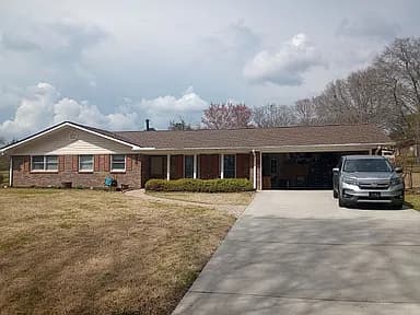 739 Sage Ln NW — exterior photo