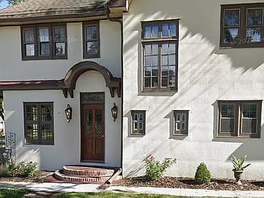101 S Stone St — exterior photo