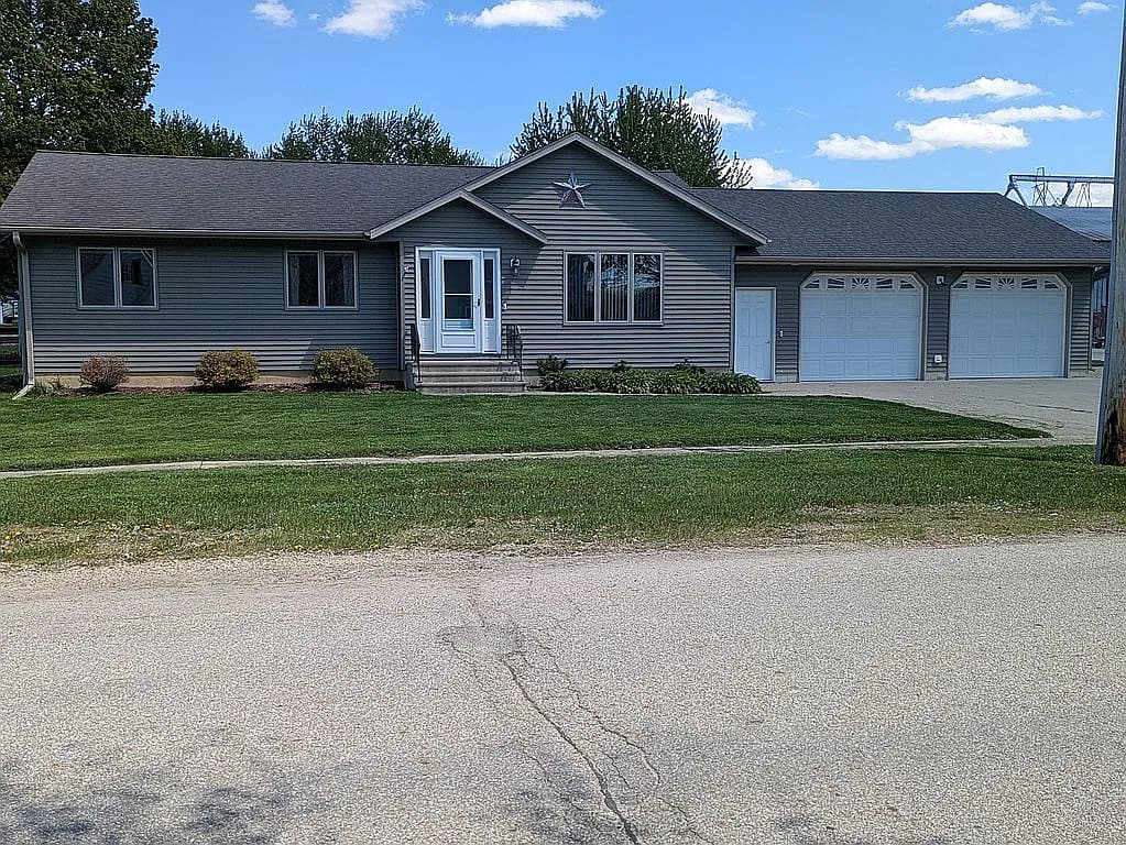 5 Oak Hill Ln — exterior photo
