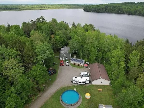 59 Camp Rd — exterior photo