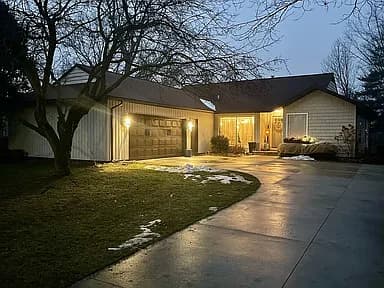 4365 Chappel St — exterior photo
