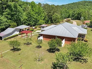466 Seven Springs Rd — exterior photo