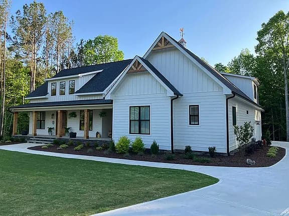 226 Saintsbury Pl — exterior photo