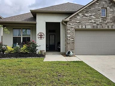 1512 Fairway Dr — exterior photo