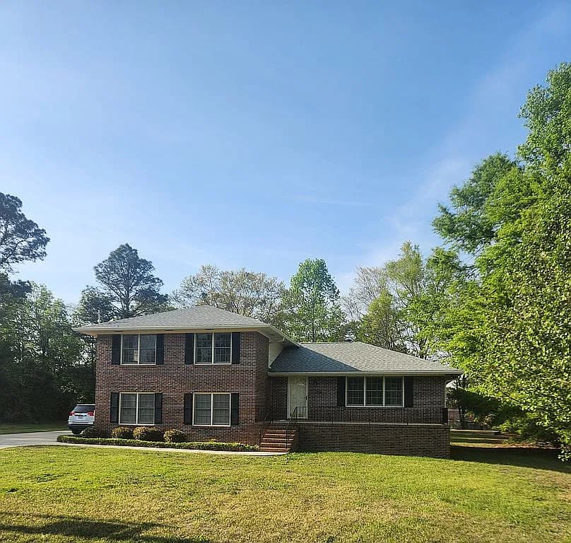 3829 Bobby Ct — exterior photo