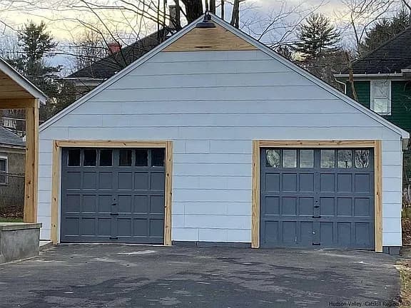 4 Green Acres Ct — exterior photo