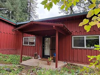 609 Edwards Ave — exterior photo