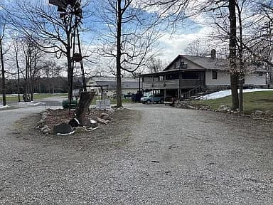 11401 W 500 S — exterior photo