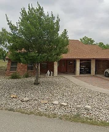 869 Fairway Cir — exterior photo