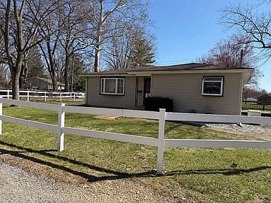 4 Geneske Ct — exterior photo