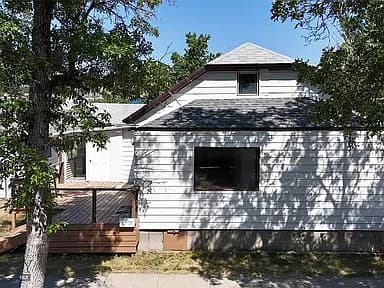617 E Callender St — exterior photo