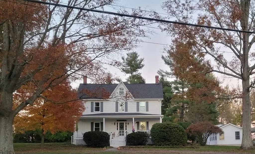 14106 Howard Rd — exterior photo