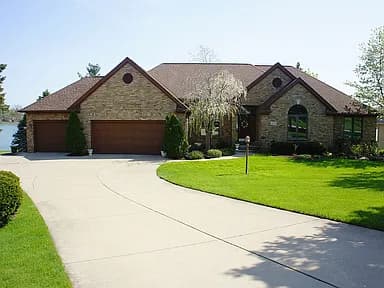 4199 Northshore Dr — exterior photo