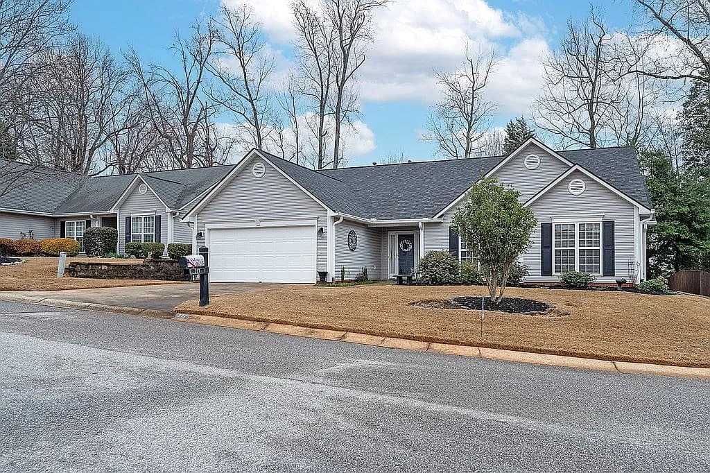 317 Lexington Place Way — exterior photo
