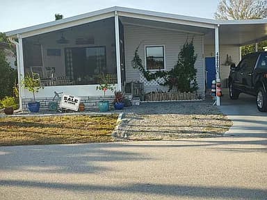 4820 Gulfgate Ln — exterior photo
