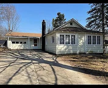 14110 Hicks Lake Dr — exterior photo