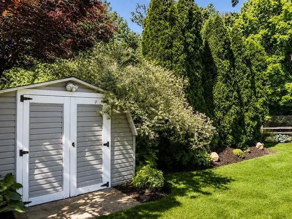 15269 Walnut Creek Dr — exterior photo