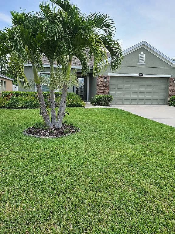 8131 Westfield Cir — exterior photo
