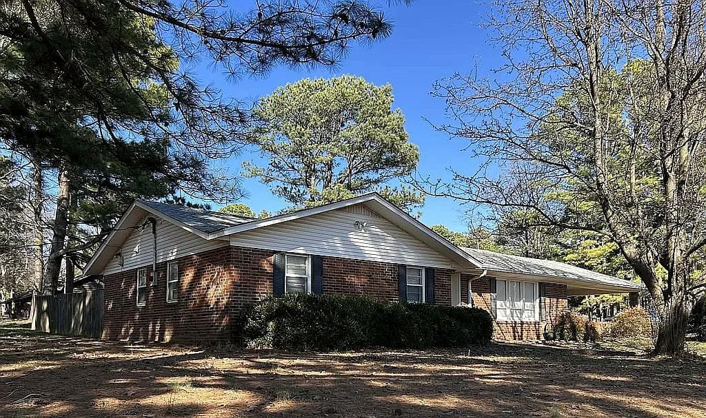 1902 Jean Dr — exterior photo