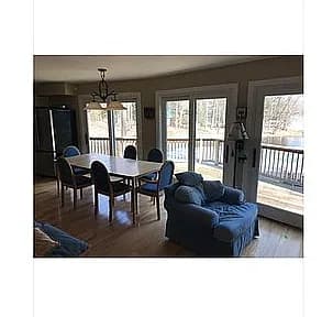 835 Hillcrest Dr — exterior photo