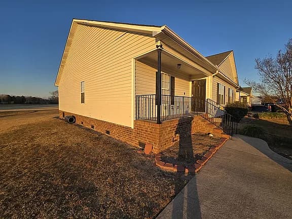 5025 Deveron St — exterior photo